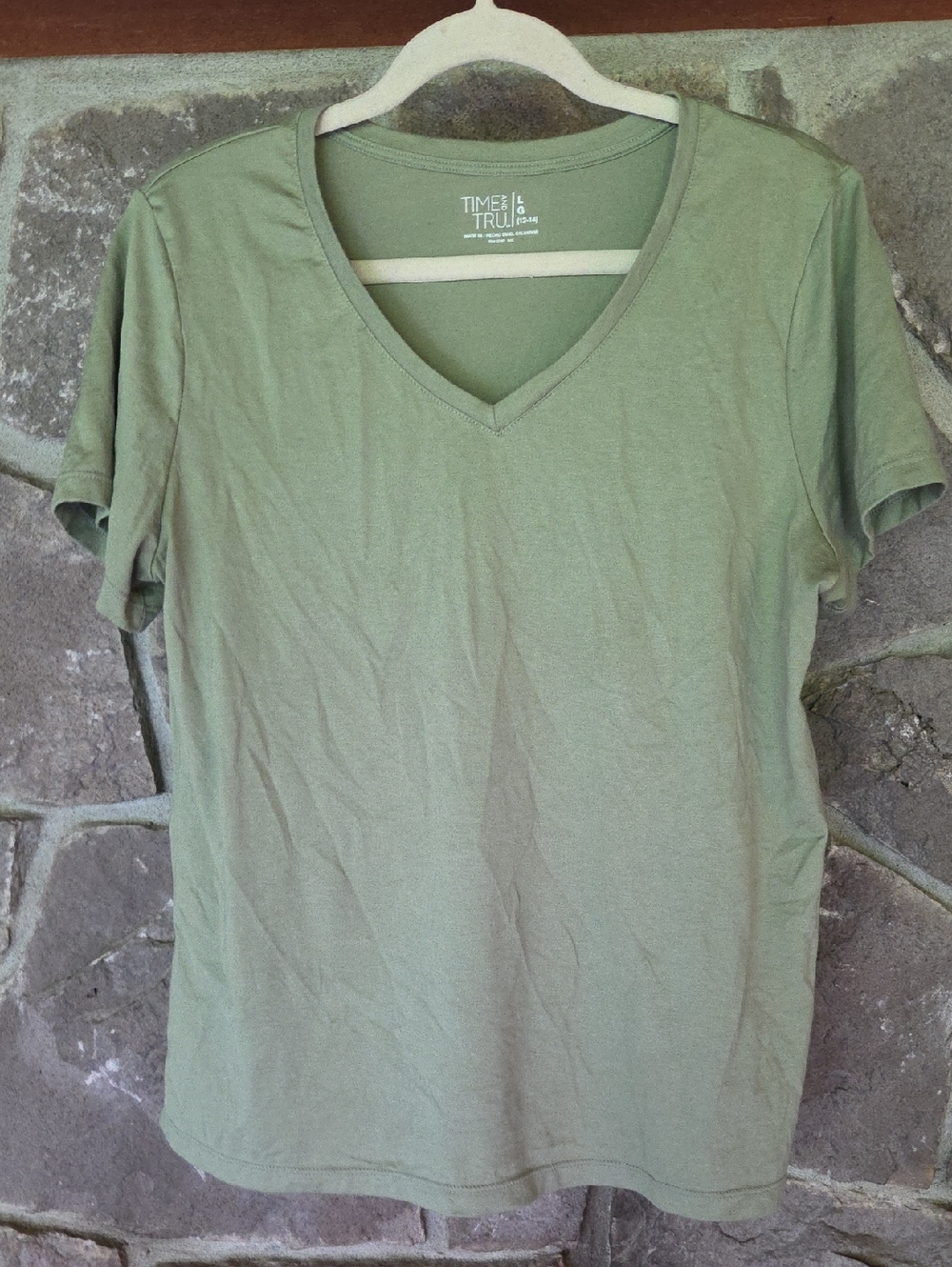 Time and Tru Olive V-Neck Short Sleeve Tee